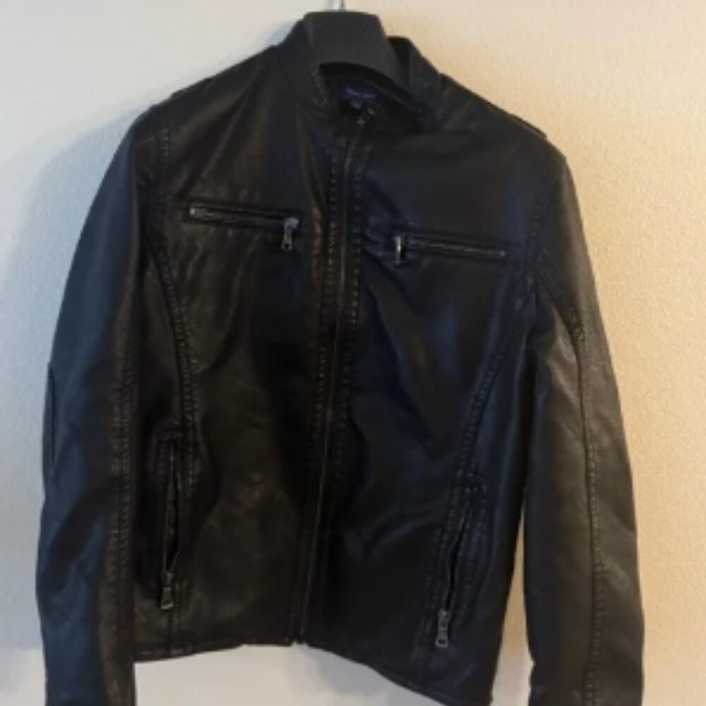 Levi's Men's Western Lined Type I Sherpa Trucker Jacket Light Wash Size Small